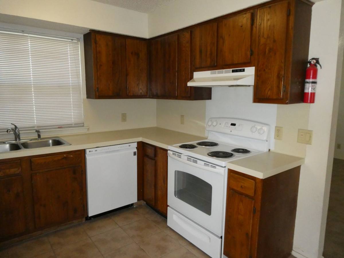 Apartment for rent at 8705 Pineridge Dr, Austin, TX 78729