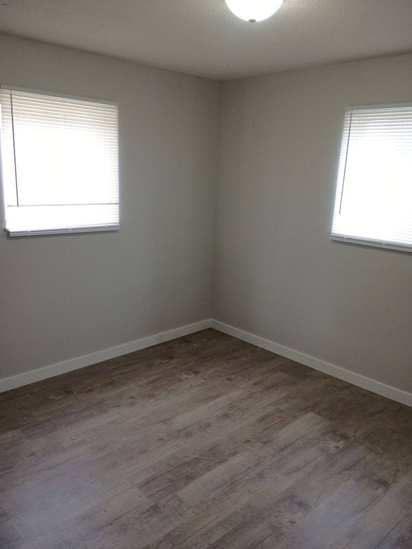 Apartment for rent at 3216 S Grand Ave, Joplin, MO 64804