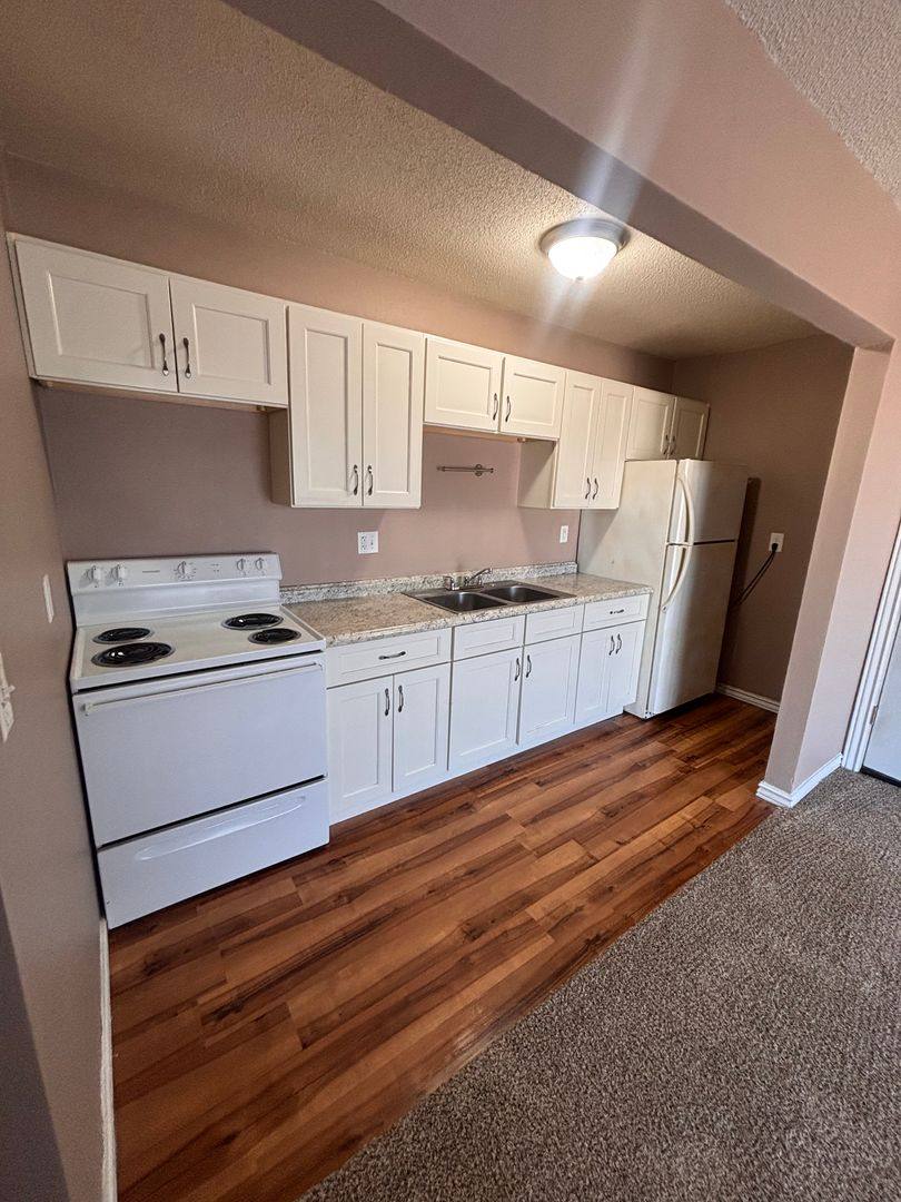 Apartment for rent at 3216 S Grand Ave, Joplin, MO 64804
