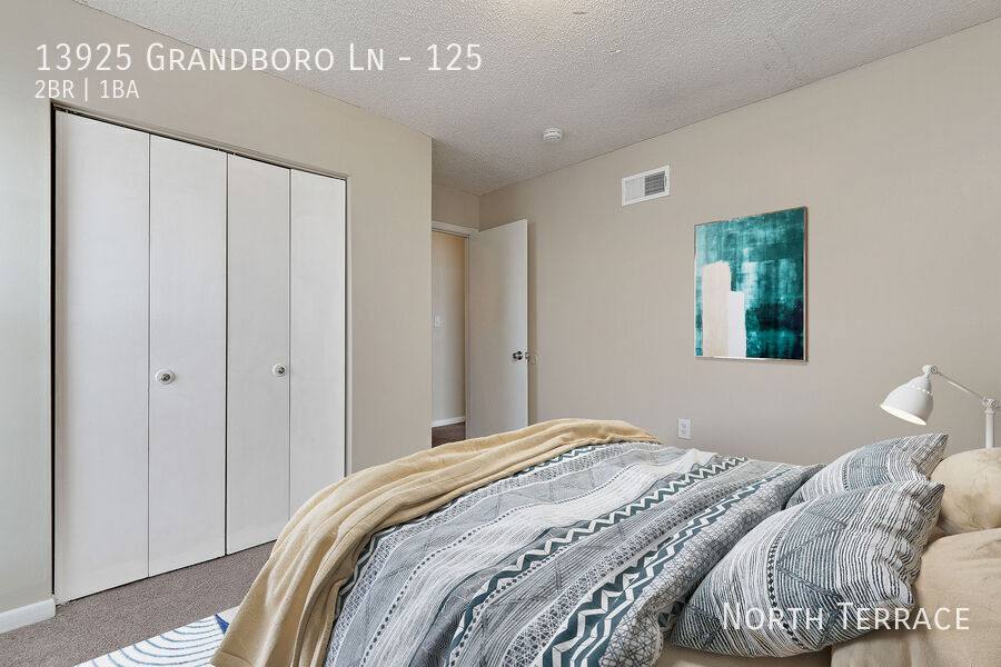 Apartment for rent at 13925 Grandboro Lane #125, Grandview, MO 64030