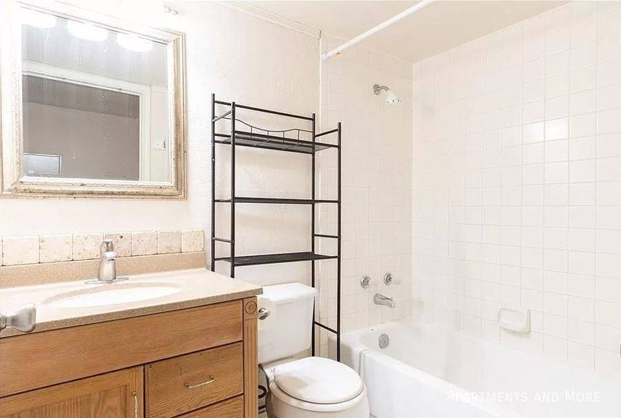 Apartment for rent at 402 N Fredericksburg St #1, San Marcos, TX 78666
