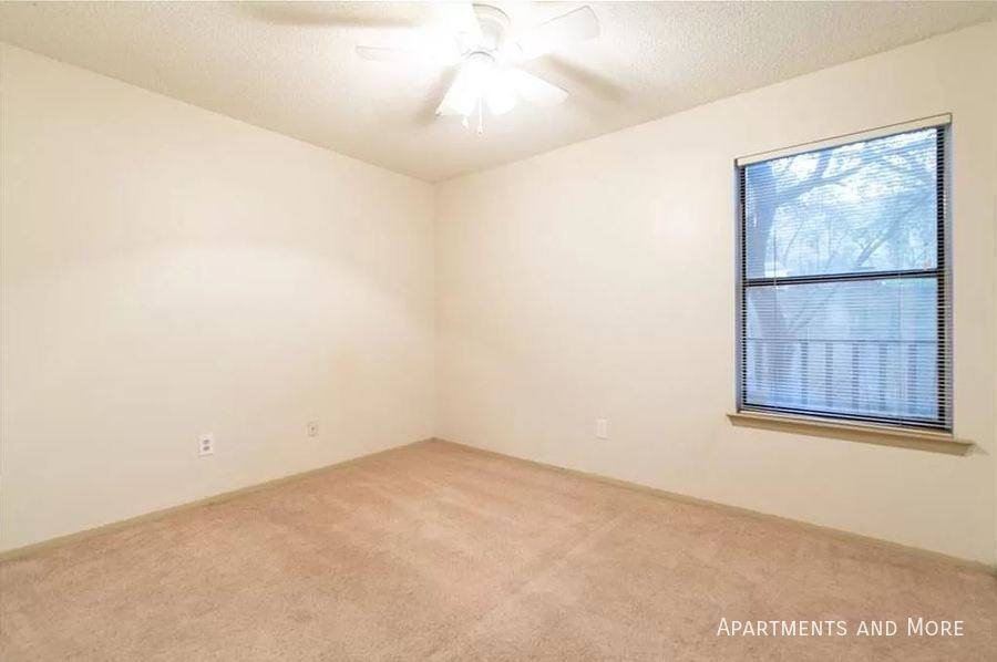 Apartment for rent at 402 N Fredericksburg St #1, San Marcos, TX 78666