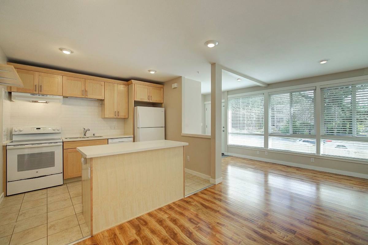 Apartment for rent at 9840 NE 116th St, Kirkland, WA 98034