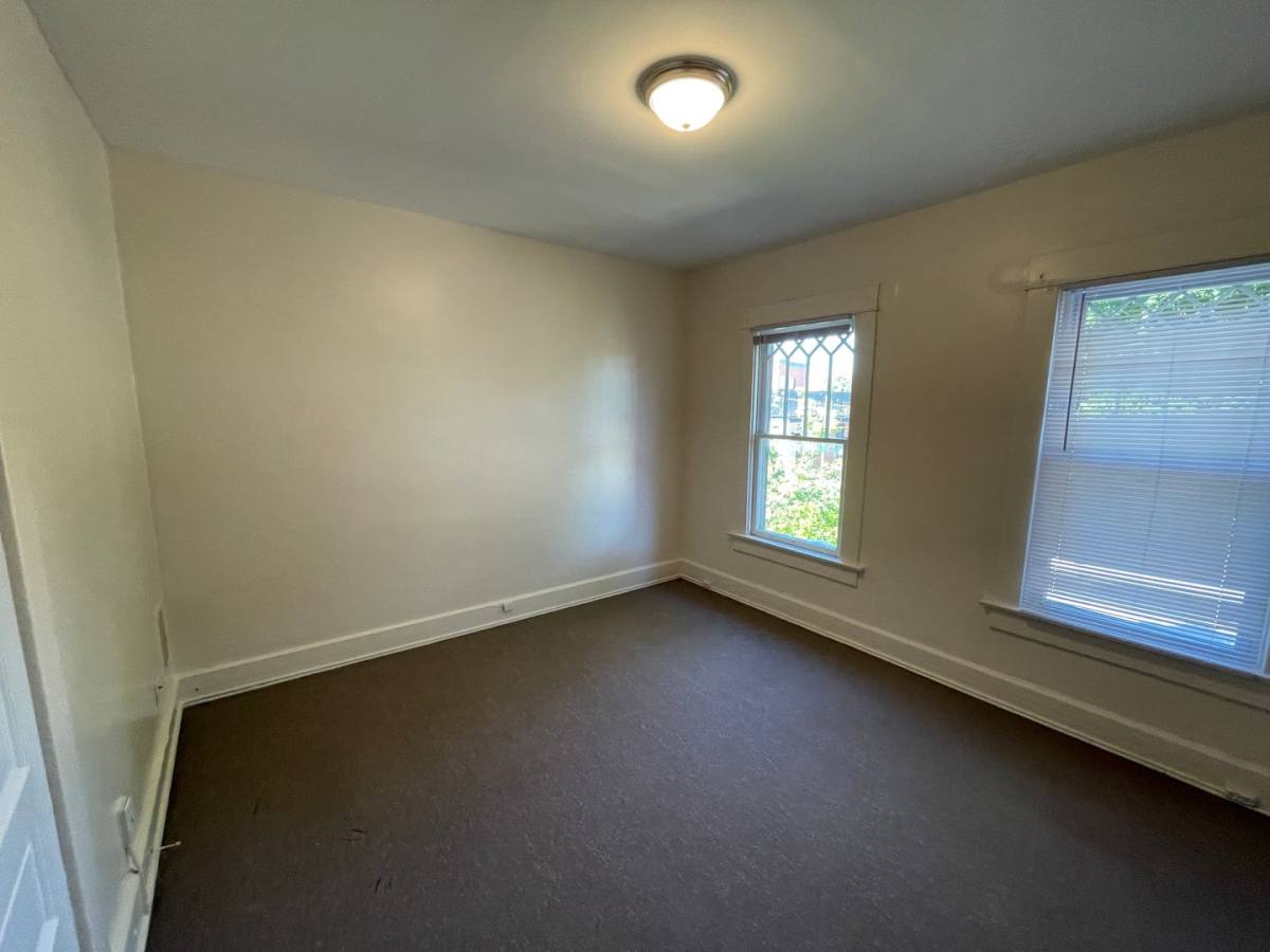 Apartment for rent at 2304-2306 N High St, Columbus, OH 43202