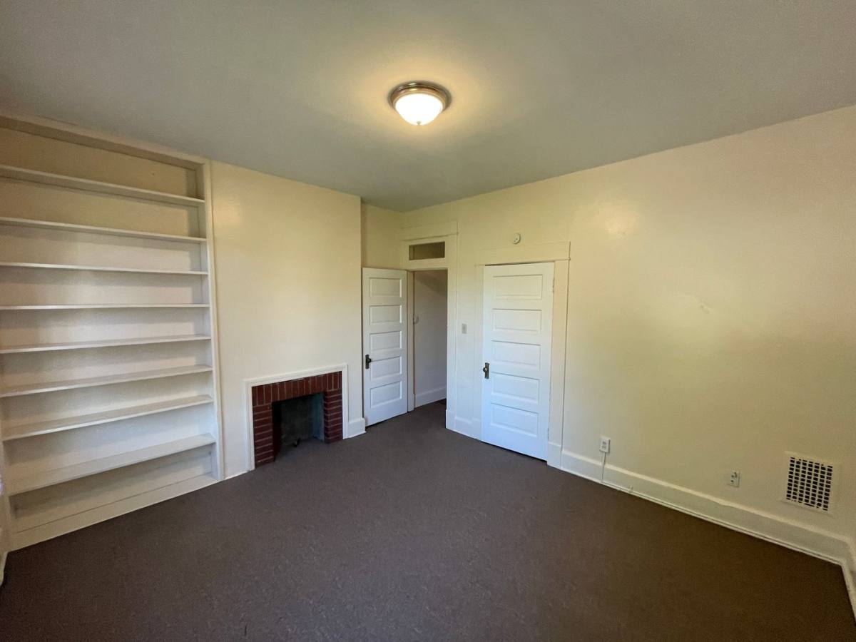 Apartment for rent at 2304-2306 N High St, Columbus, OH 43202
