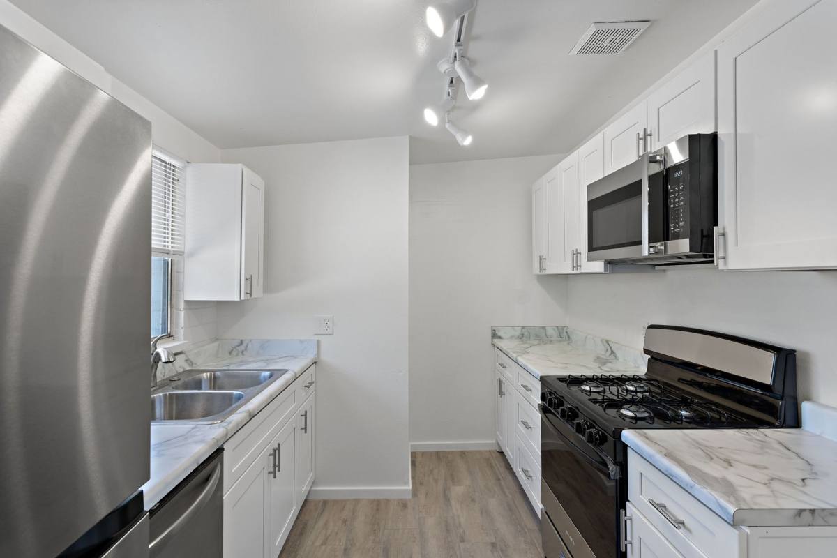 Apartment for rent at 1515 E Blacklidge Dr, Tucson, AZ 85719