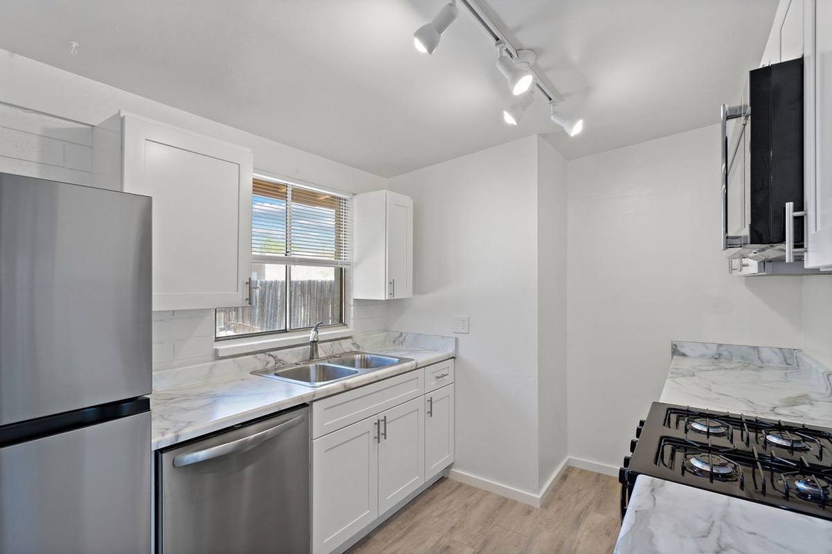 Apartment for rent at 1515 E Blacklidge Dr, Tucson, AZ 85719