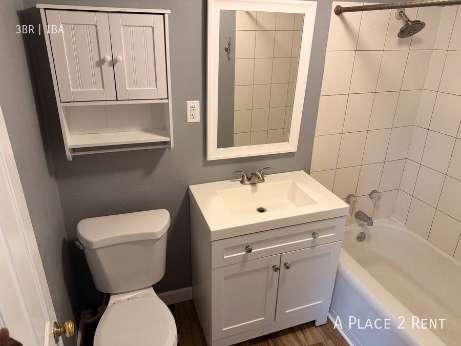 Apartment for rent at 315 S St, Baraboo, WI 53913
