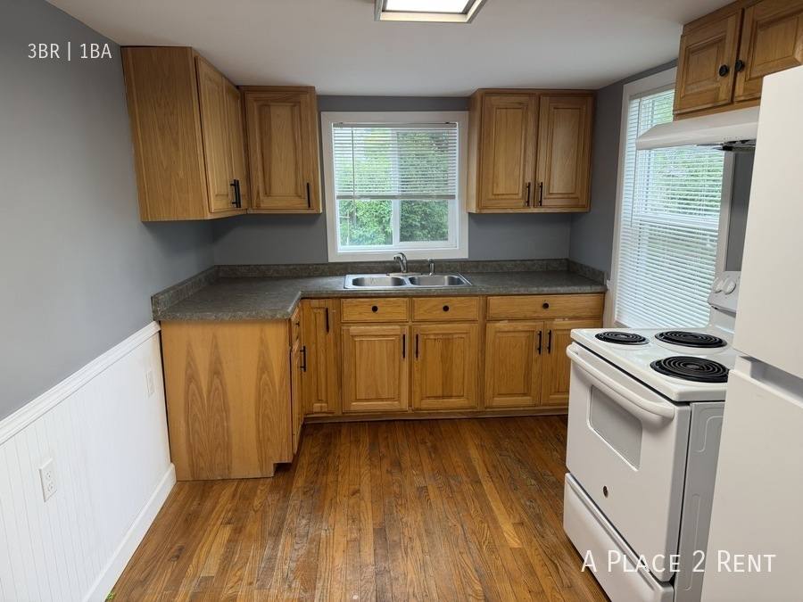 Apartment for rent at 315 S St, Baraboo, WI 53913