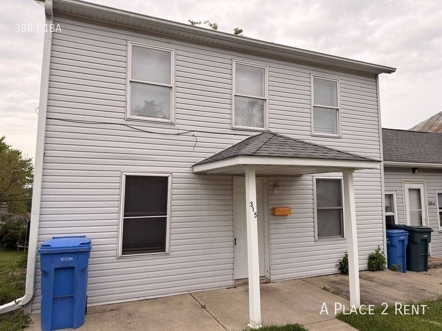 Apartment for rent at 315 S St, Baraboo, WI 53913