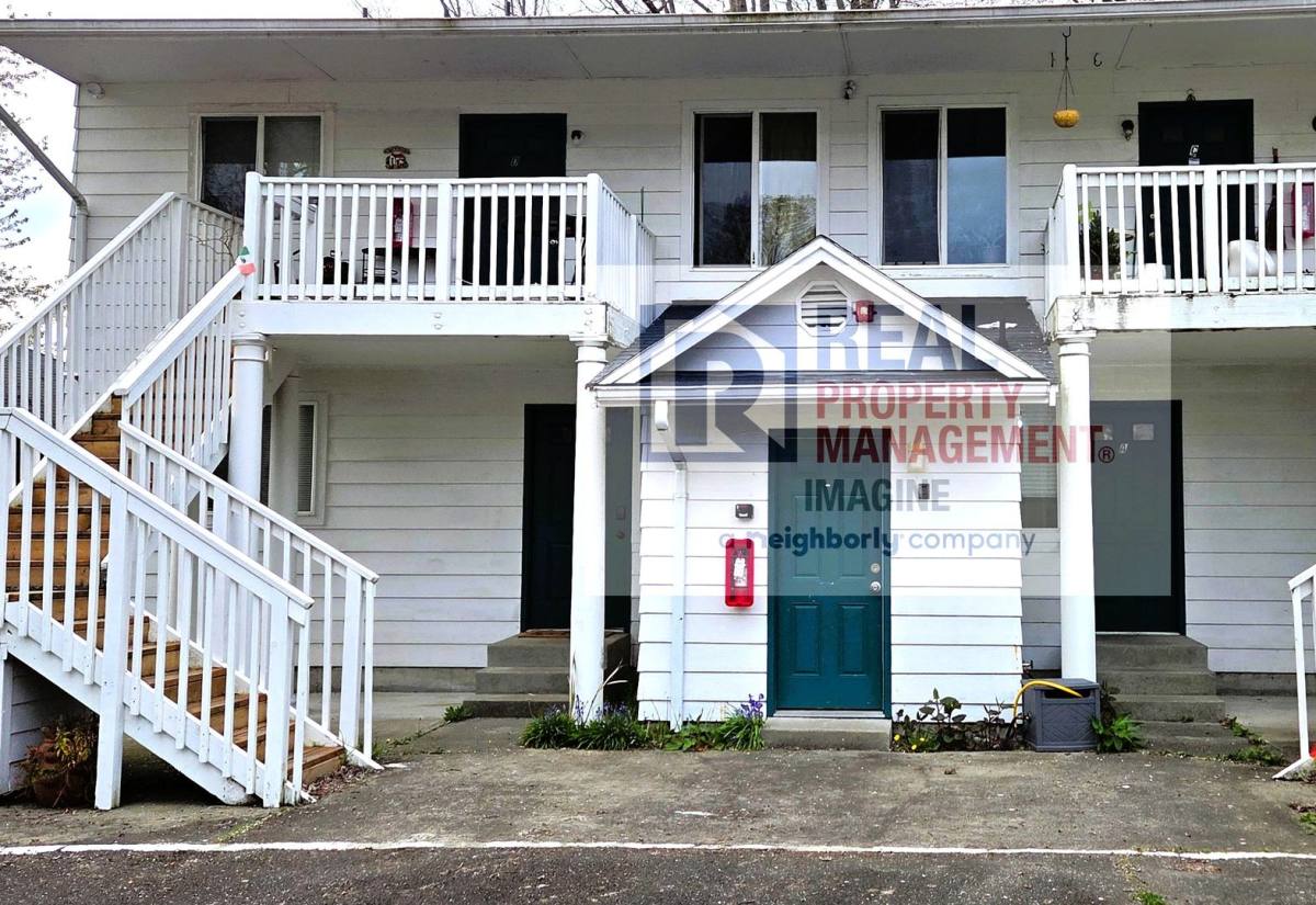 Apartment for rent at 1015 Legion Way SE, Olympia, WA 98501