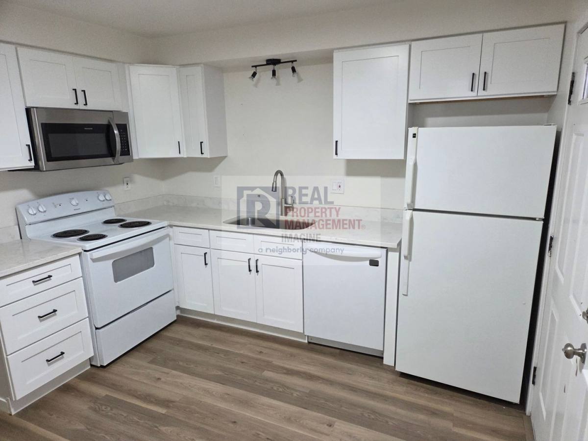 Apartment for rent at 1015 Legion Way SE, Olympia, WA 98501
