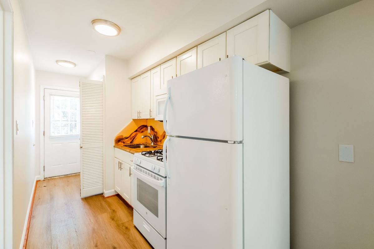 Apartment for rent at 127 17th St SE, Washington, DC 20003