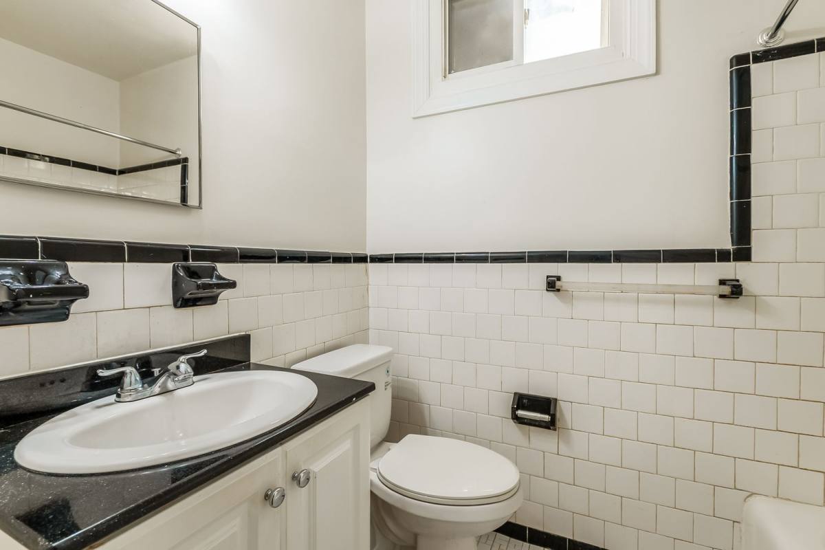 Apartment for rent at 127 17th St SE, Washington, DC 20003