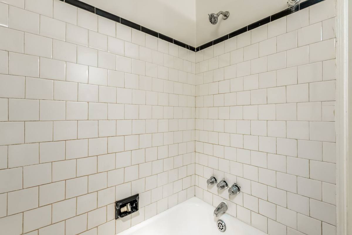 Apartment for rent at 127 17th St SE, Washington, DC 20003