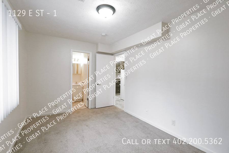 Apartment for rent at 1129 E St #1, Lincoln, NE 68508