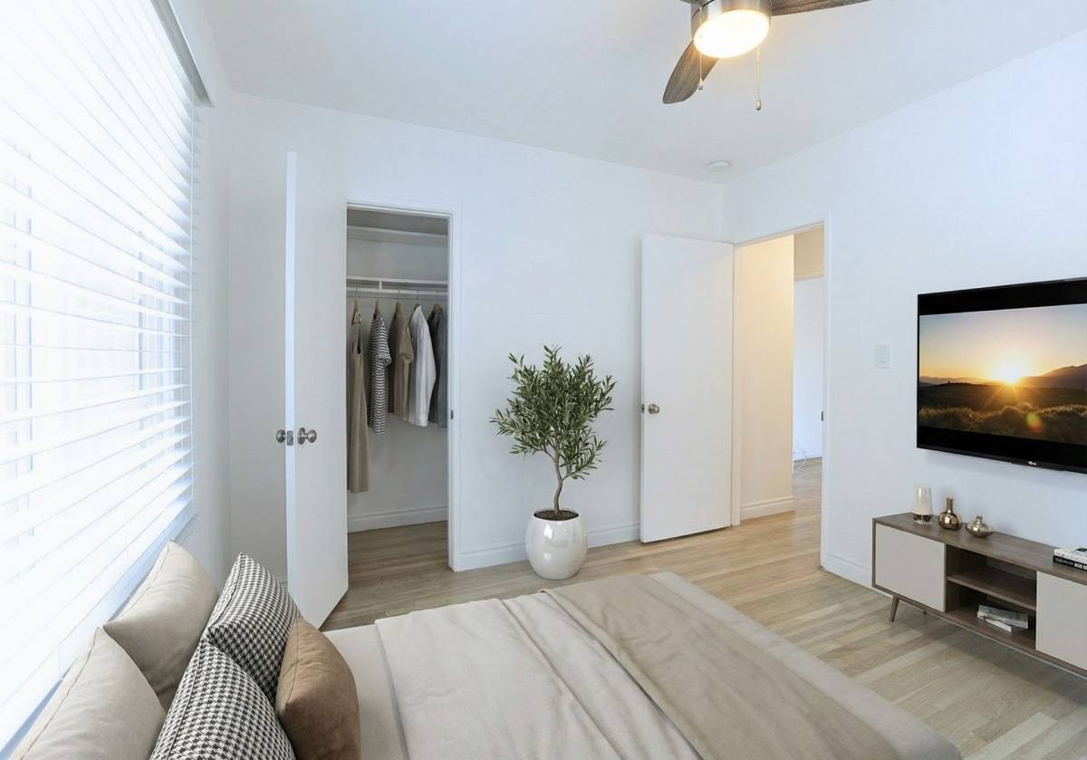 Apartment for rent at 1553-1555 Riverside Dr, Glendale, CA 91201