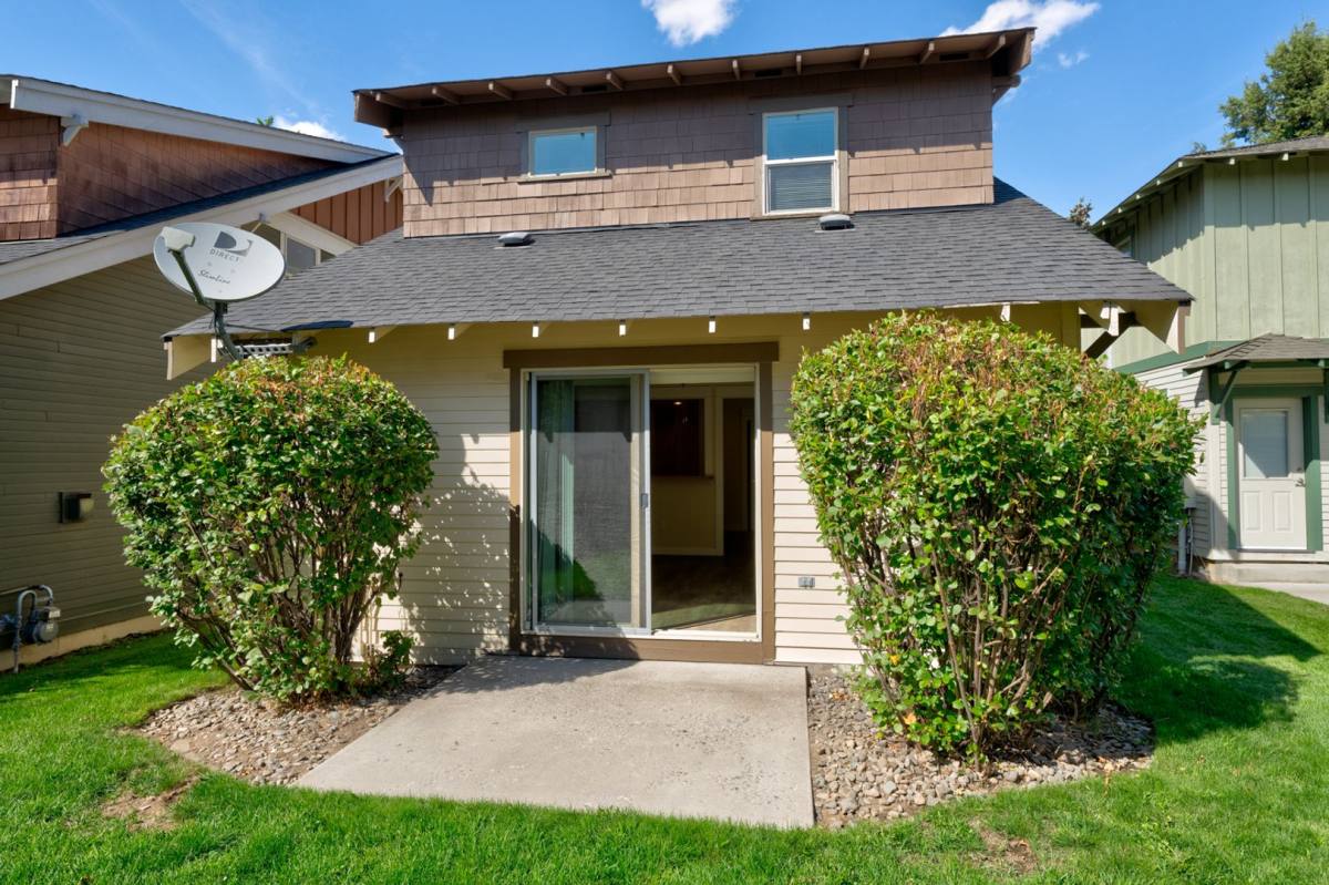 Apartment for rent at 433 NE Irving Ave, Bend, OR 97701