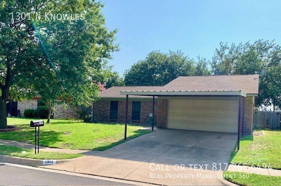 House for rent at 1301 N Knowles, Fort Worth, TX 76179
