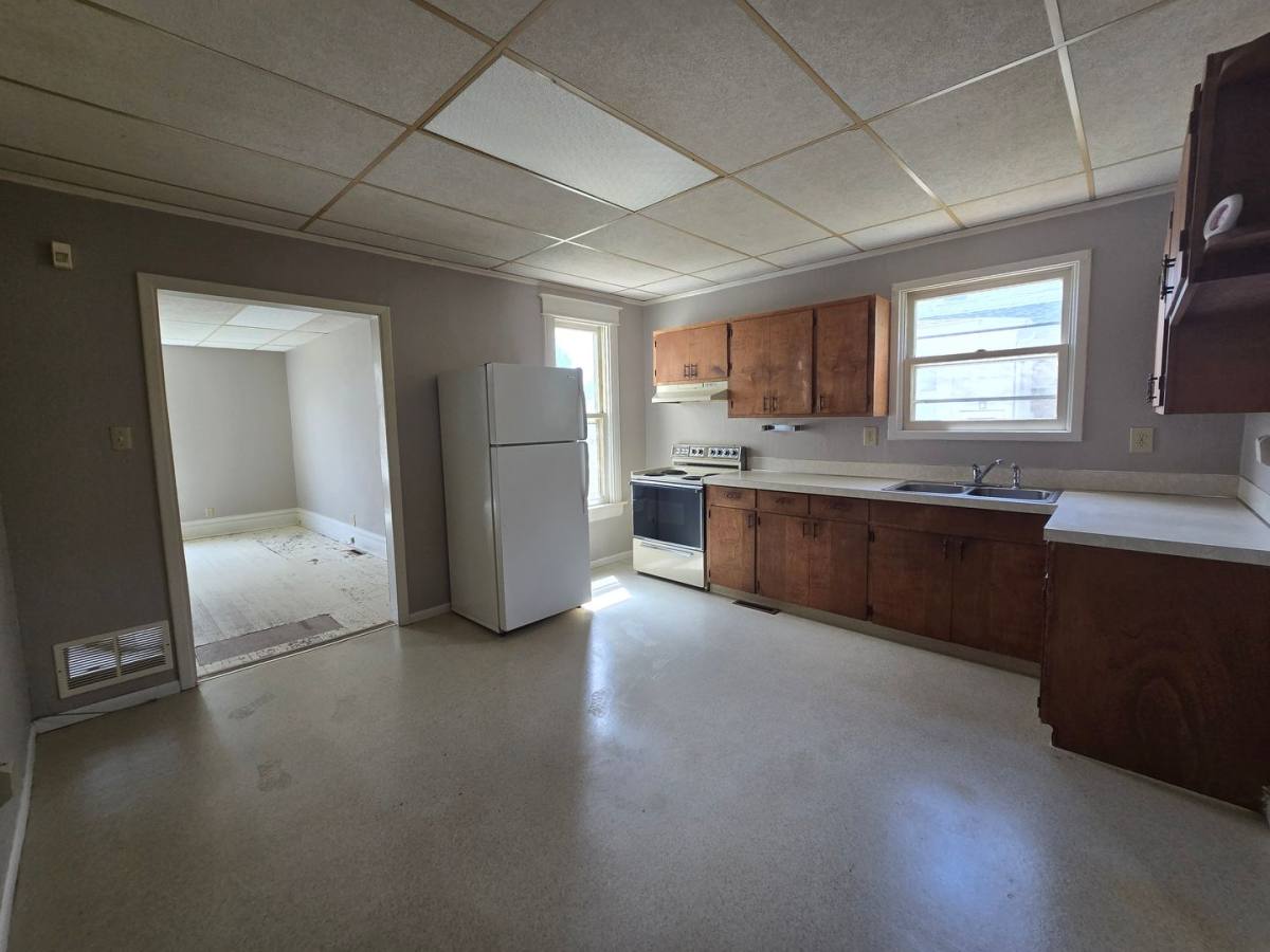 Apartment for rent at 1217 Palmer, Miles City, MT 59301