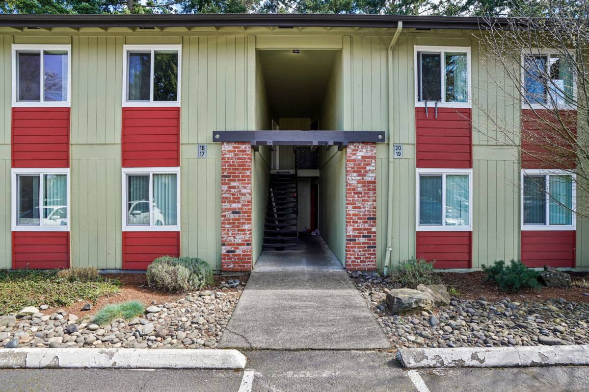 Apartment for rent at 1820 NE 104th Ave, Portland, OR 97220
