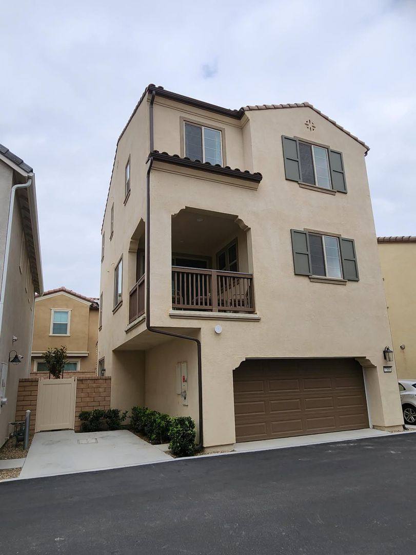 Condo for rent at 7508 Botany St, Chino, CA 91708