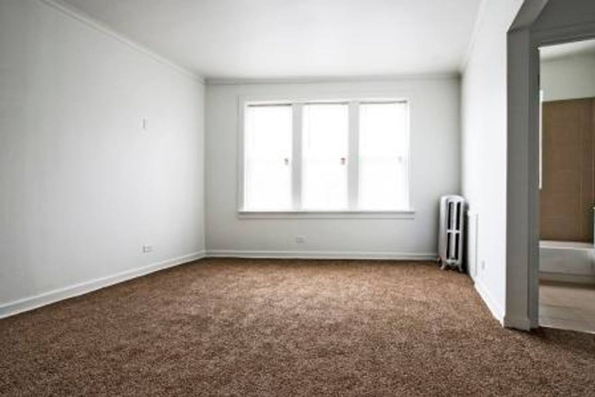 Apartment for rent at 701 S Karlov Ave, Chicago, IL 60624