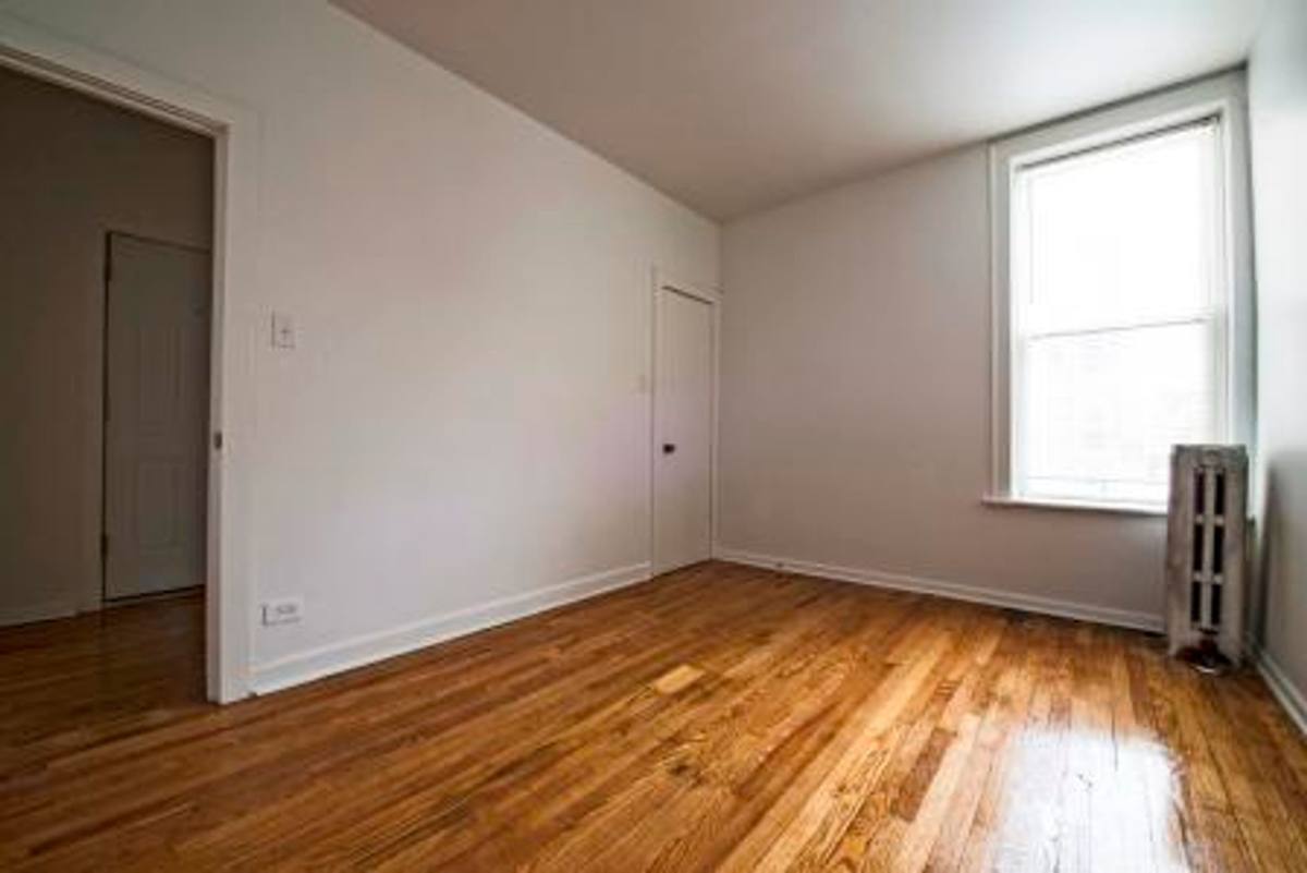 Apartment for rent at 701 S Karlov Ave, Chicago, IL 60624