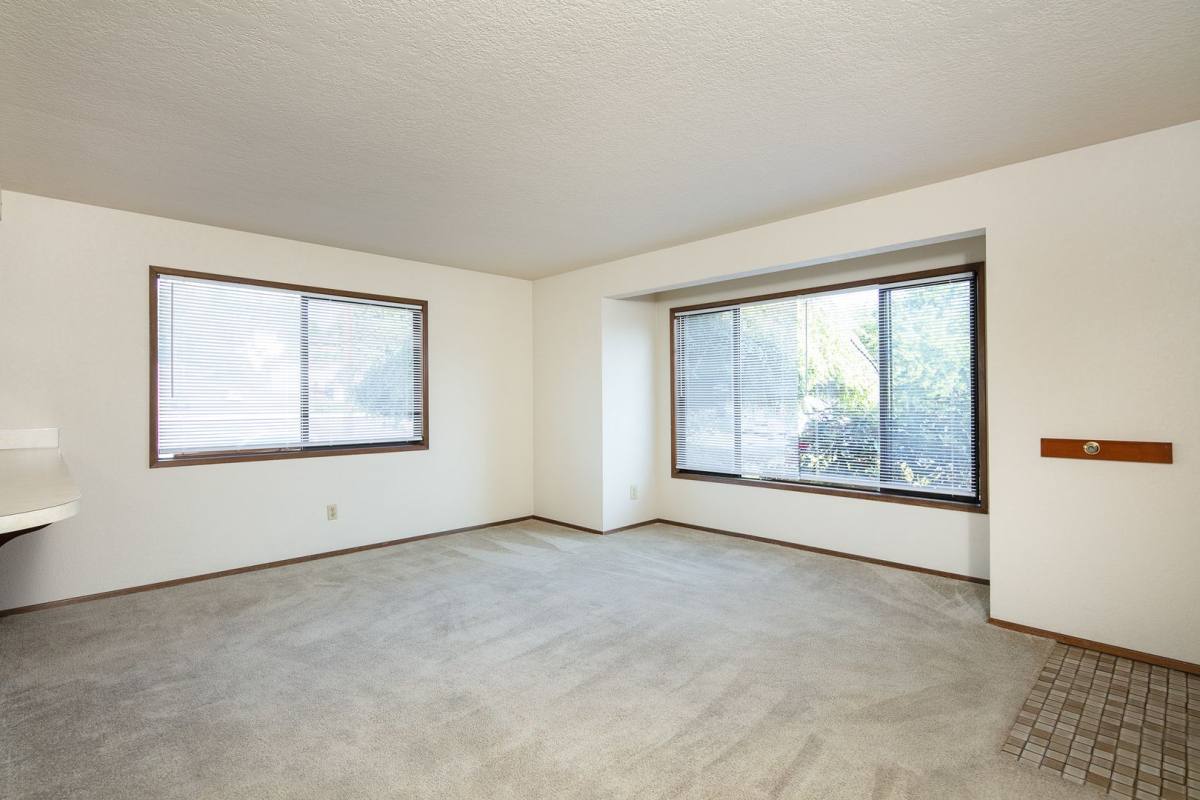 Apartment for rent at 1414 34th St, Everett, WA 98201