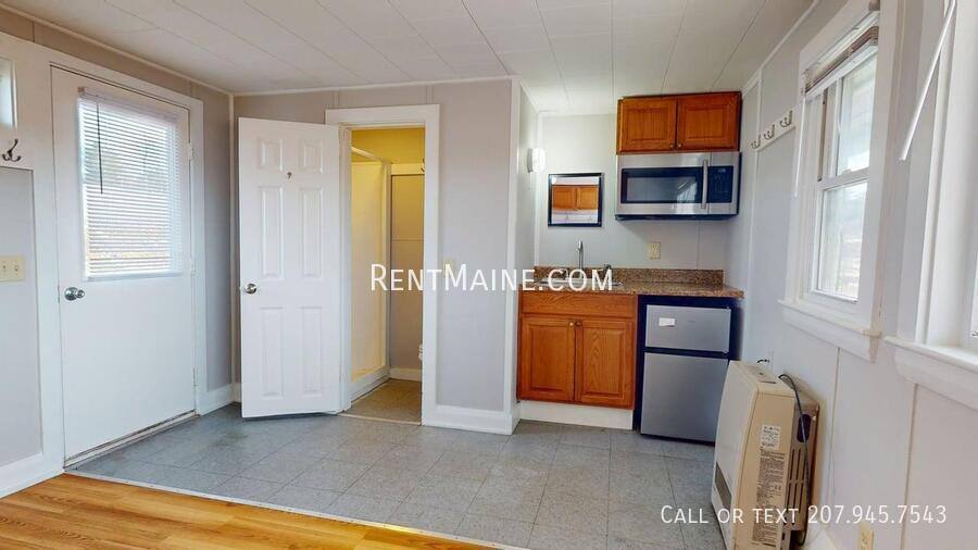 Apartment for rent at 18 Main Rd #5, Holden, ME 04429