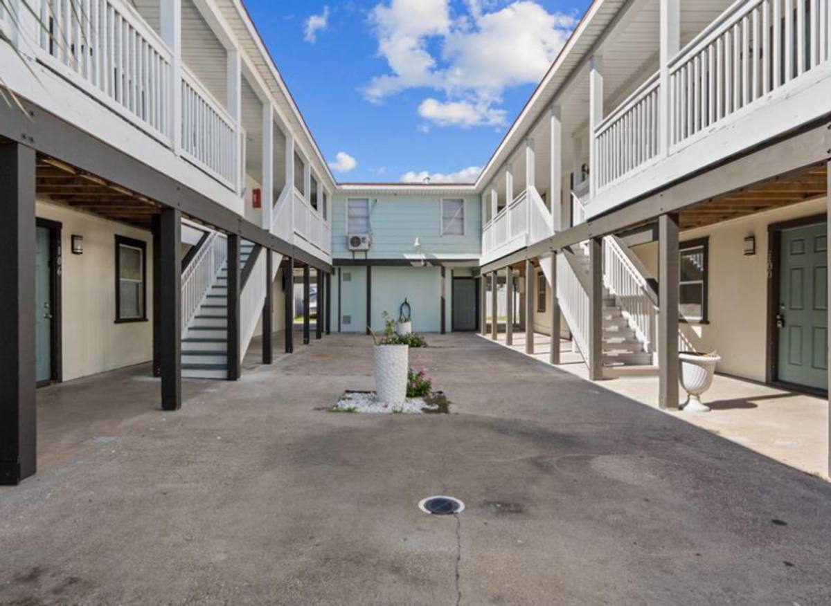Apartment for rent at 918 Ave G - Per Gas, Galveston, TX 77550
