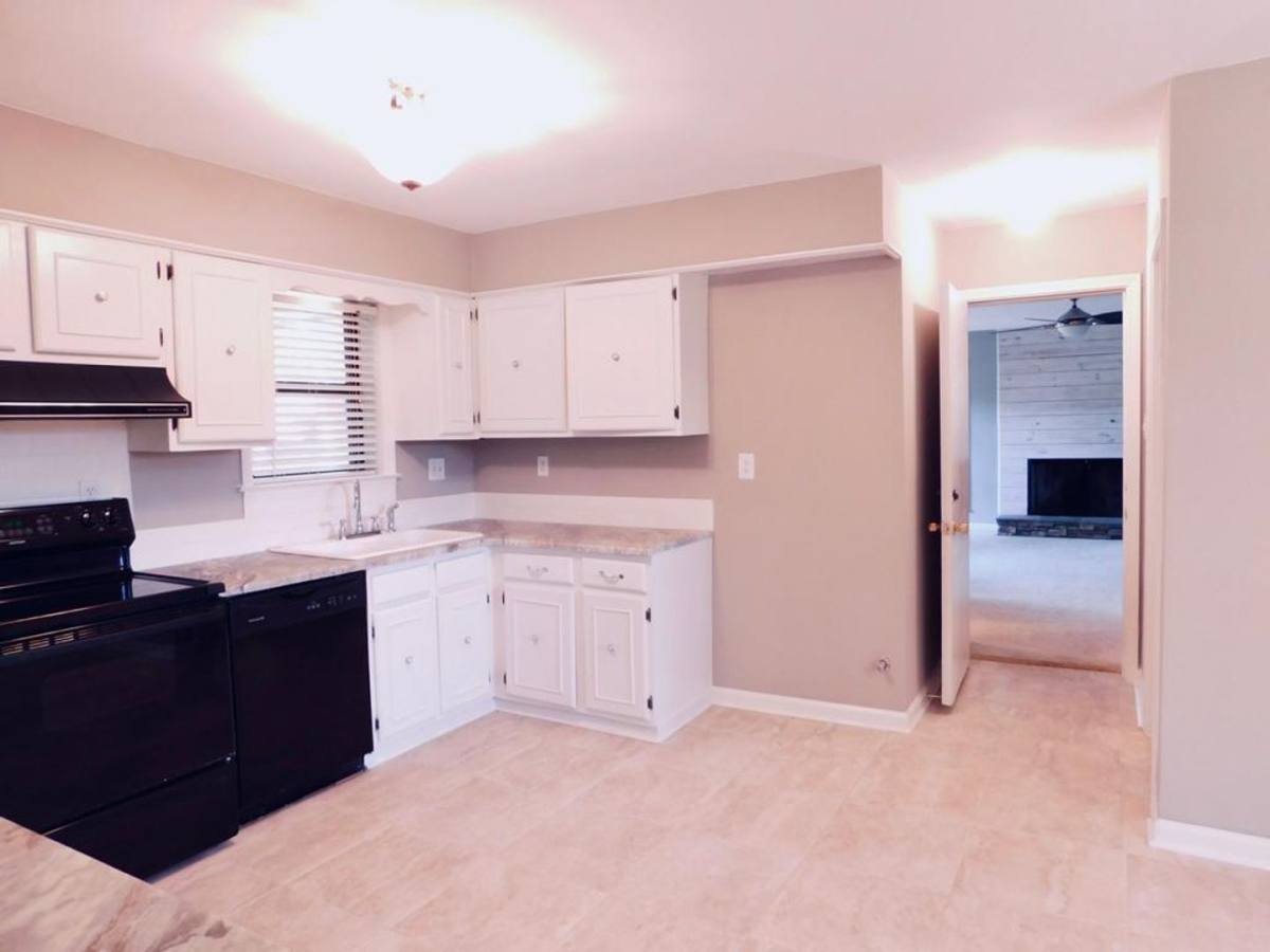 House for rent at 1411 Leafhaven Cove, Cordova, TN 38016