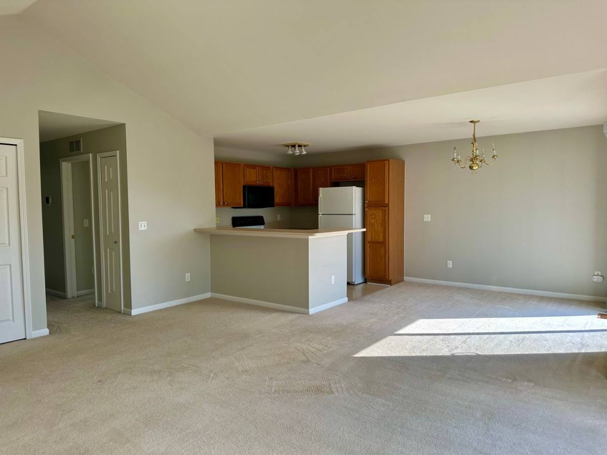 Condo for rent at 13153 Canopy, Sterling Heights, MI 48313