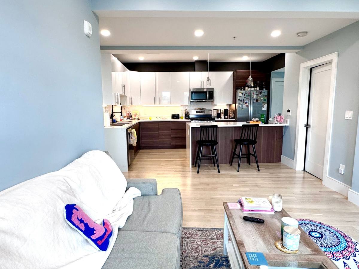 Apartment for rent at 14 University Rd #2, Brookline, MA 02445