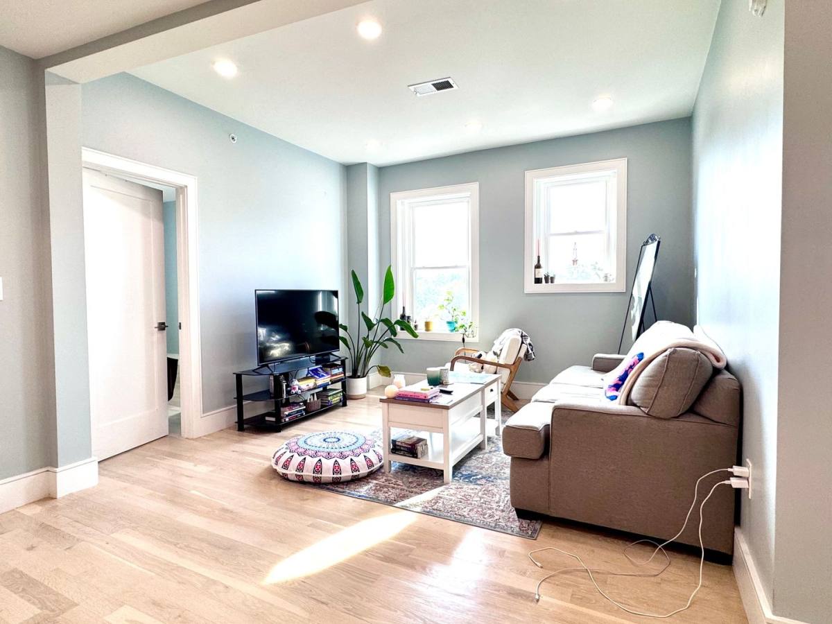 Apartment for rent at 14 University Rd #2, Brookline, MA 02445