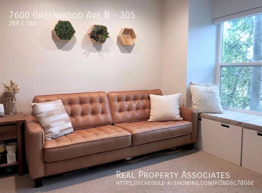 Condo for rent at 7600 Greenwood Ave N #305, Seattle, WA 98103