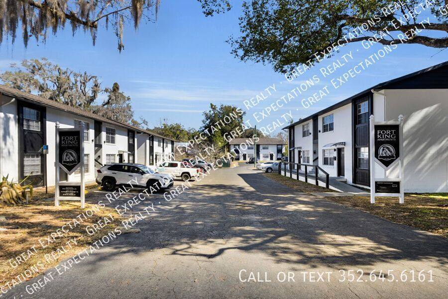 Apartment for rent at 131 SE 13th Ave, Ocala, FL 34470