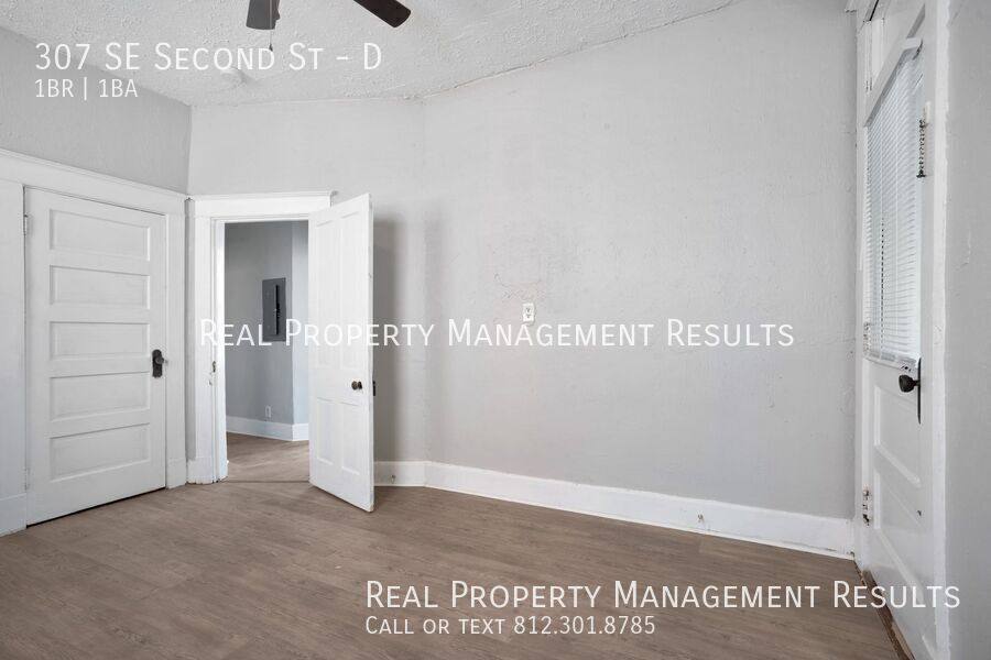 Apartment for rent at 307 SE Second St #D, Evansville, IN 47713
