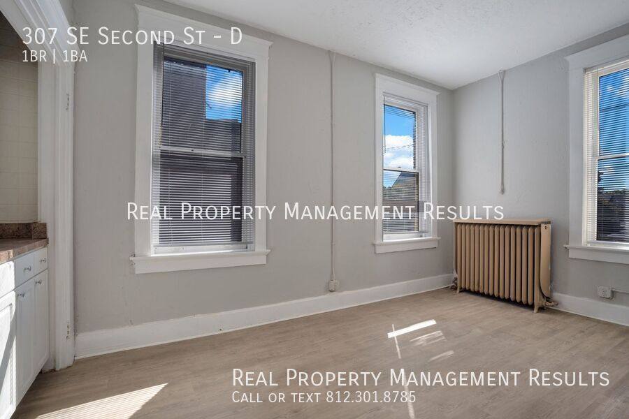 Apartment for rent at 307 SE Second St #D, Evansville, IN 47713