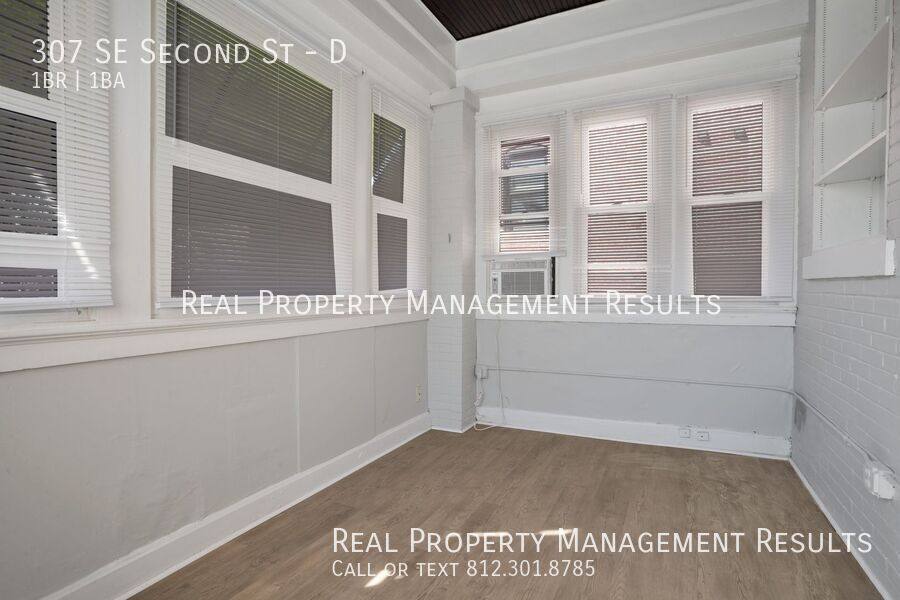 Apartment for rent at 307 SE Second St #D, Evansville, IN 47713