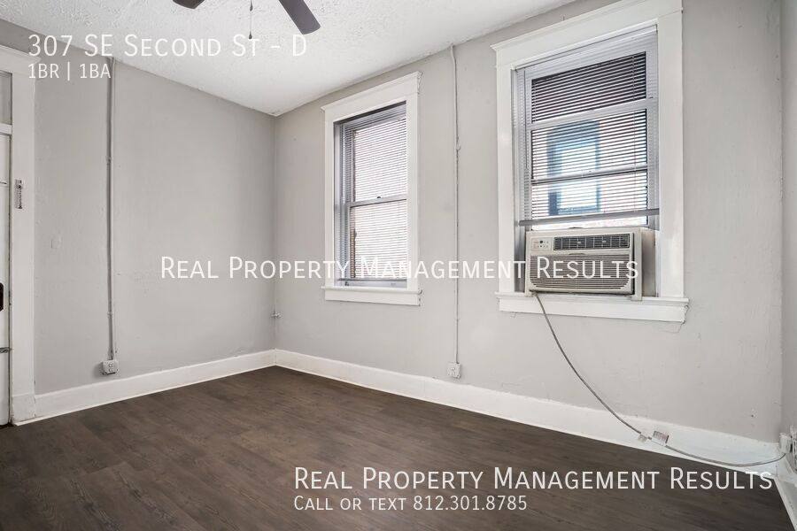 Apartment for rent at 307 SE Second St #D, Evansville, IN 47713