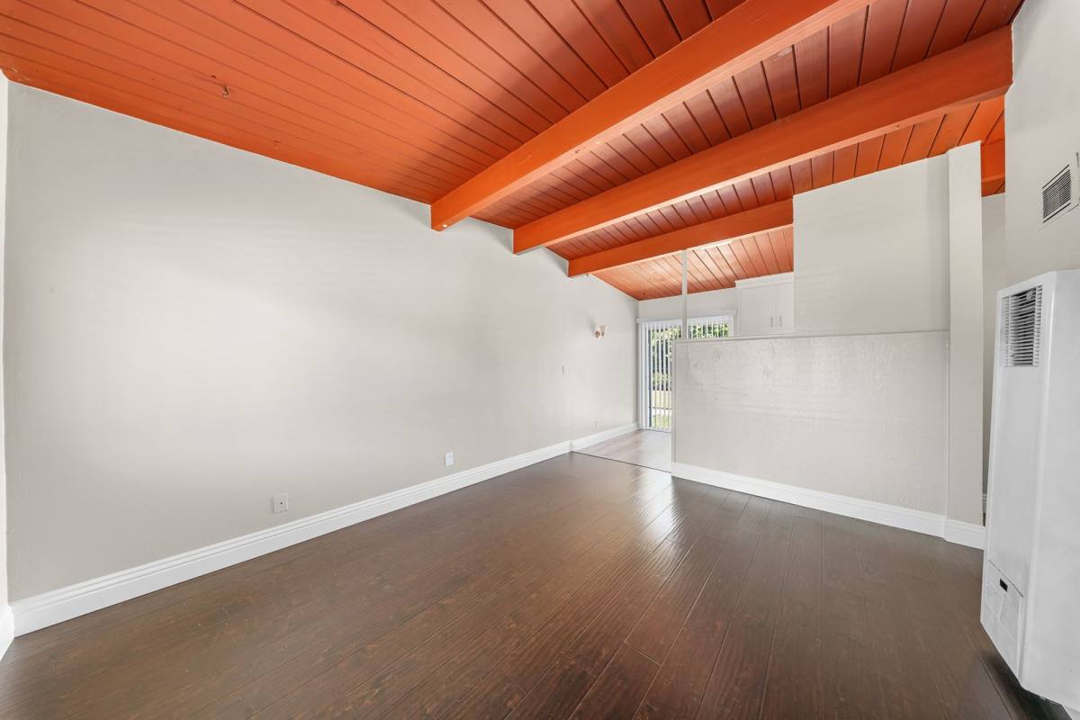 Apartment for rent at 16421-16441 Cornuta, Bellflower, CA 90706