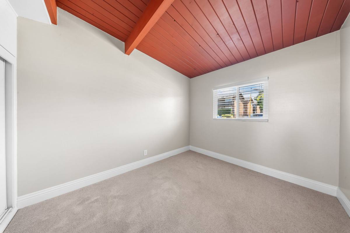 Apartment for rent at 16421-16441 Cornuta, Bellflower, CA 90706
