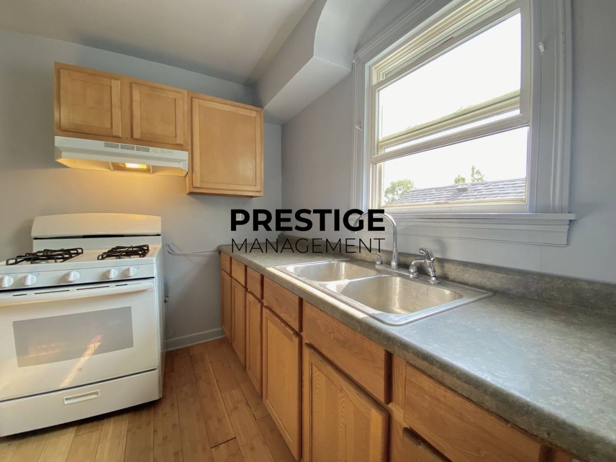 Apartment for rent at 1228 Lakeview Ave #B, Whiting, IN 46394