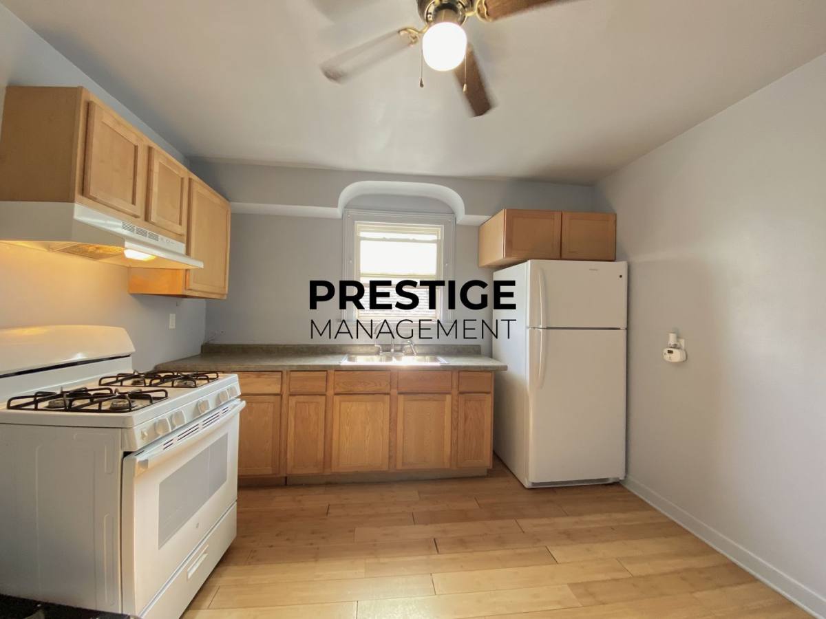 Apartment for rent at 1228 Lakeview Ave #B, Whiting, IN 46394