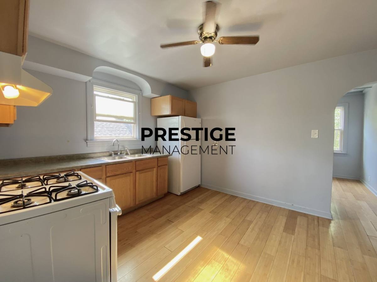Apartment for rent at 1228 Lakeview Ave #B, Whiting, IN 46394