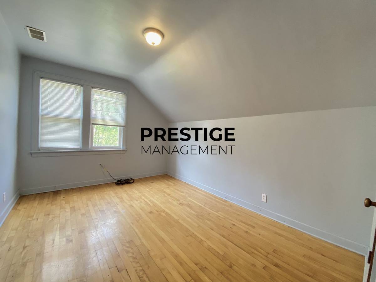 Apartment for rent at 1228 Lakeview Ave #B, Whiting, IN 46394