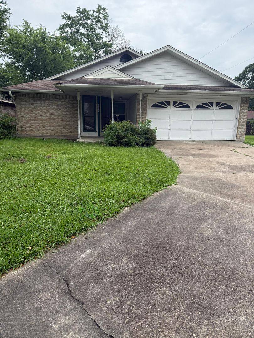 House for rent at 2065 Eighty-Eight Circle, Beaumont, TX 77707