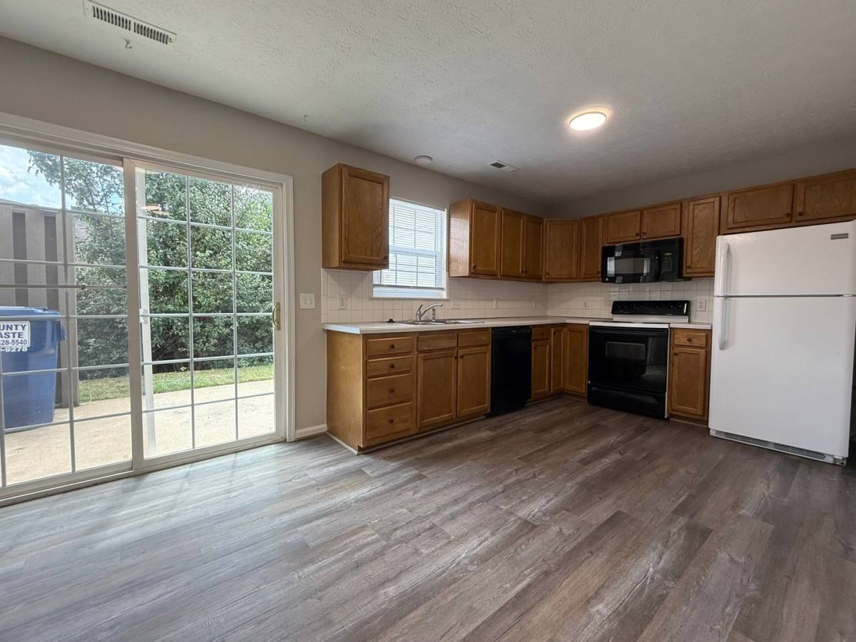 Townhouse for rent at 273 Mulberry Circle, Lynchburg, VA 24502