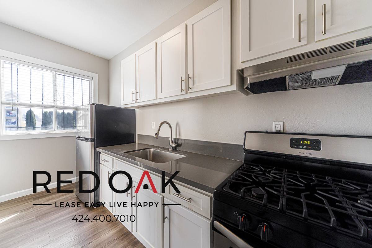 Condo for rent at 822 S Park View St #201, Los Angeles, CA 90057